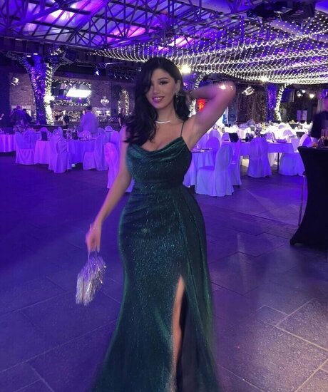 strandblondine onlyfans kunst nackte bild