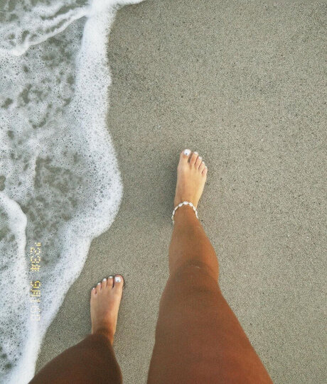 leonaankj nackten galerie