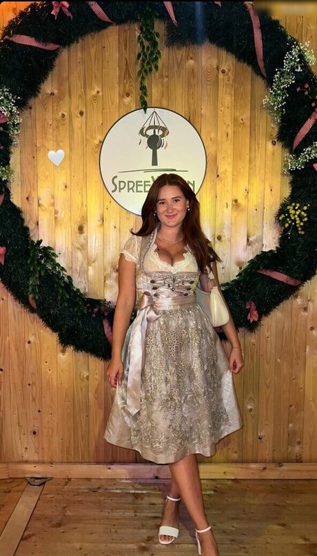 vollbusige onlyfans perfekte kunst galerie