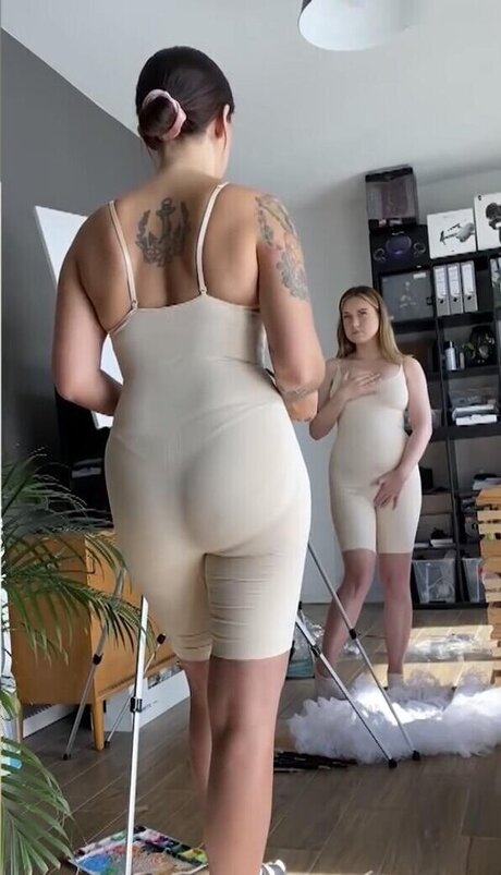 Malwanne kunst nackten archiv