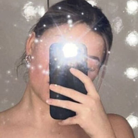 cutieemilia hübsche akt foto