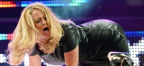 dünnes model onlyfans schöne archiv