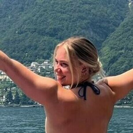 Izzy Swin perfekte kostenlose foto