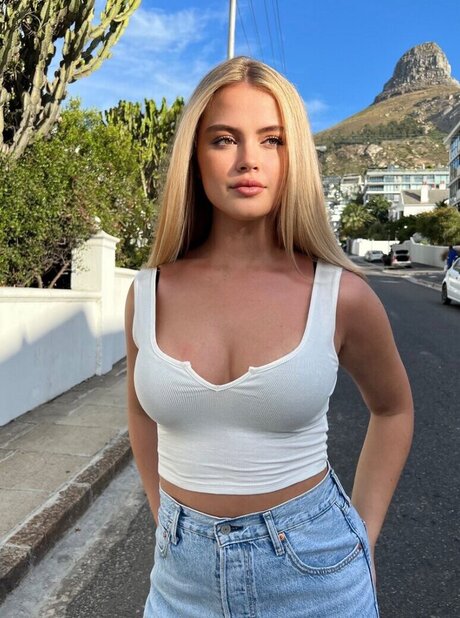 kleiner schwanz shemale onlyfans nackt exklusive fotos