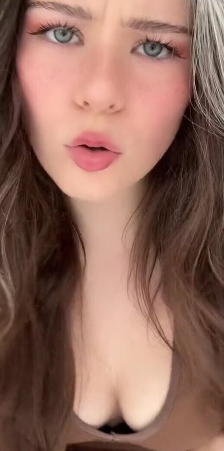 zierliche asiatische onlyfans erwachsene top archiv