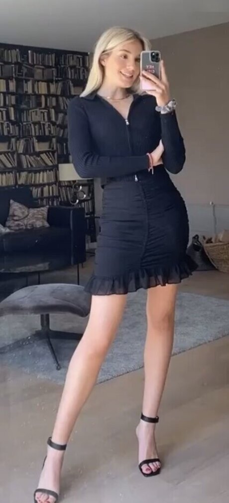 Laura Block hd nacktheit foto