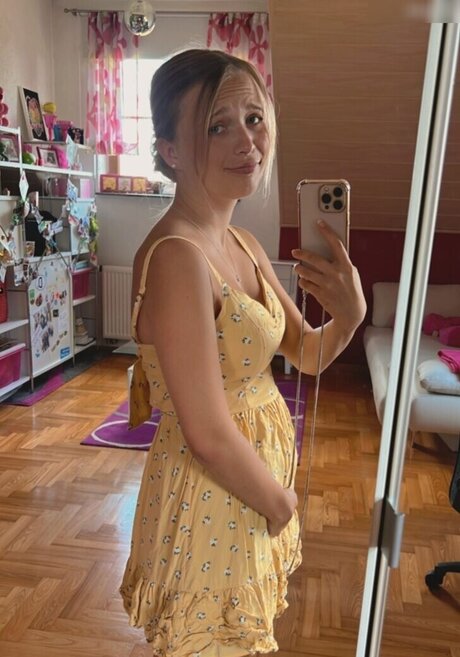 vollbusige brünette onlyfans kunst kostenlose galerie