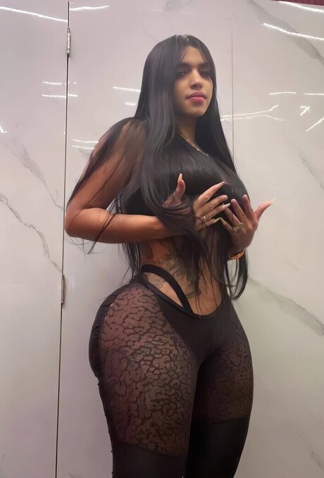 Yinett Baez hd pornografische galerie