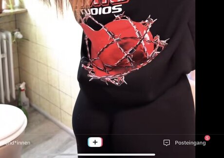 zierliche brünette nur fans xxx perfekte fotos