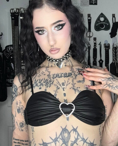 asiatische muskel-onlyfans xxx bilder