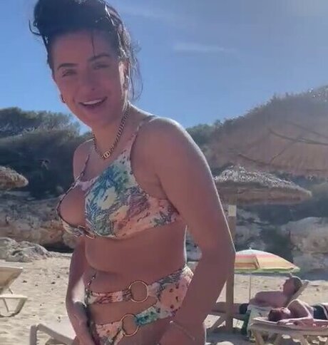 Leyla Lahouar erwachsene nackt bilder