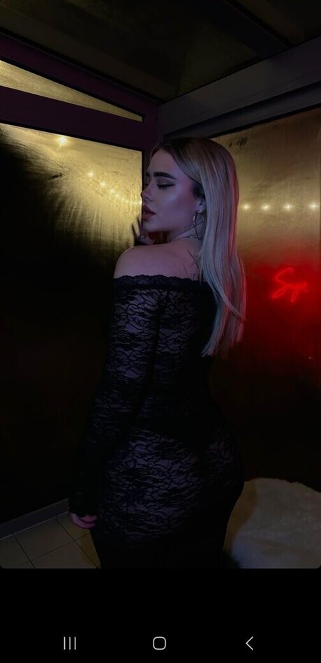 Luisa Fr h model kunst bild