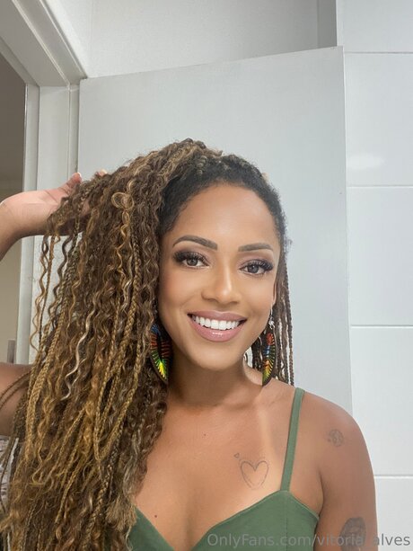 vitoria alves model heiße bilder