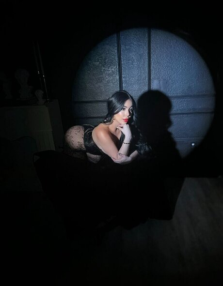 Sara Gonzales model schöne galerien