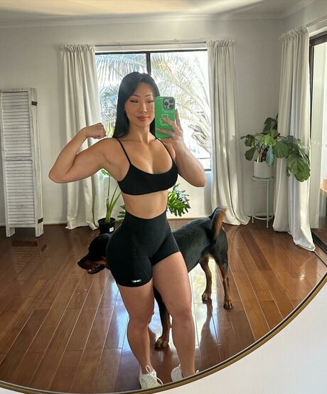 Megumi Kimura erwachsene erotische bilder