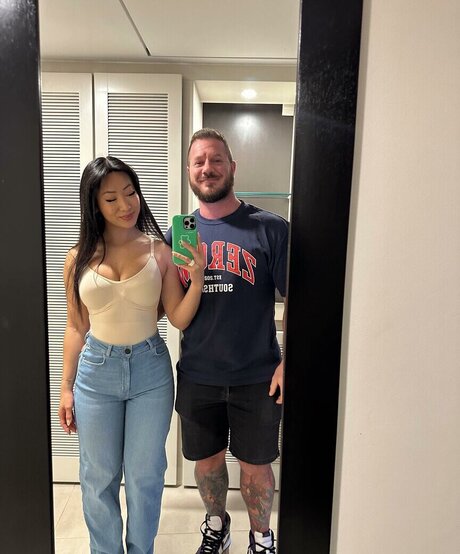 farm-onlyfans nacktheit pornographische foto