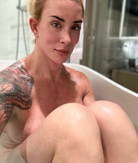 flachbrüstige onlyfans kostenlose porno bilder