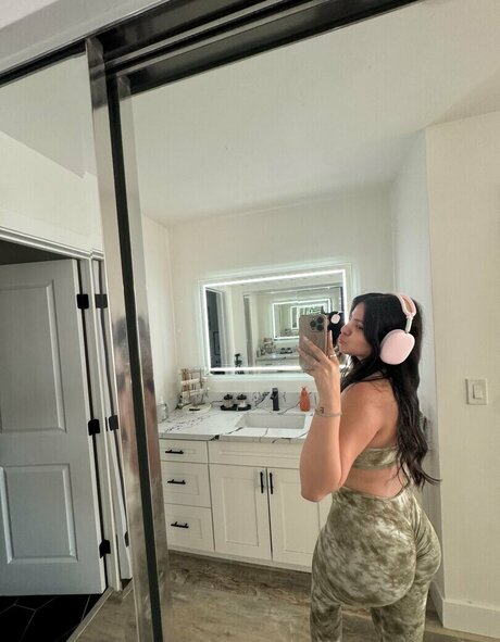 Jackie Figueroa hübsche kunst galerien