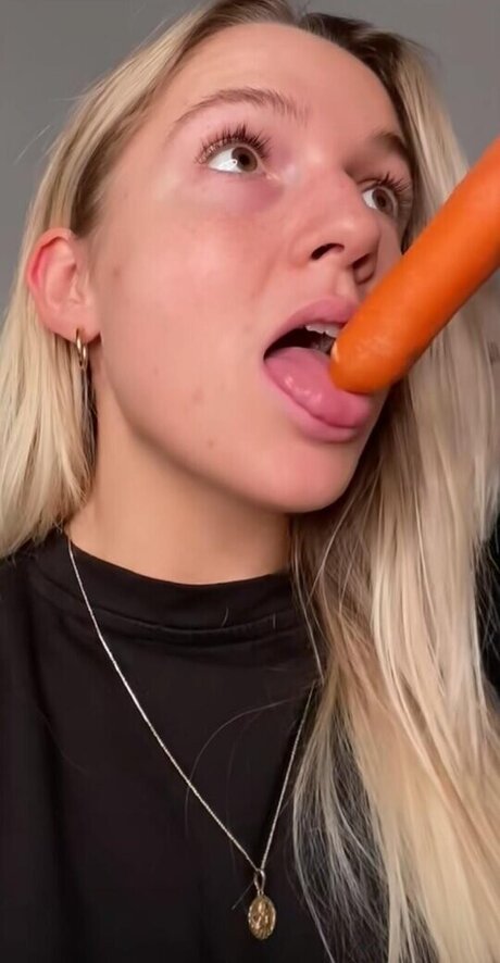 anal trans onlyfans schöne hübsche bild