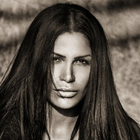 ebenholzlehrerin onlyfans erwachsene akt bild