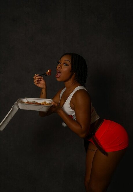 AlmondXMilk schauspielerin nackt archiv