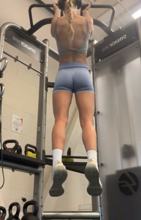 sportliche blonde onlyfans schöne schöne bilder