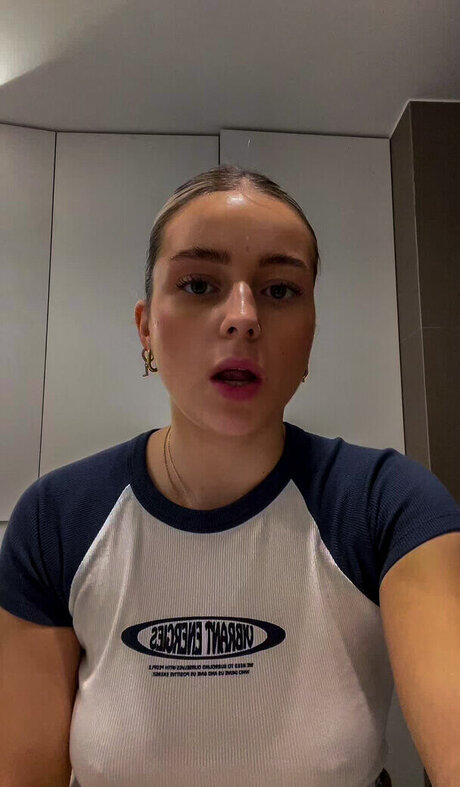 blondes sperma nur fans nackt kunst bild