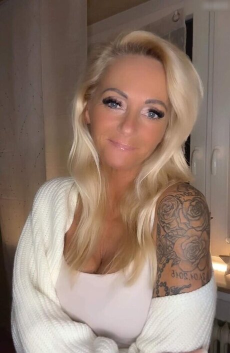 kostenlose onlyfans-liste erwachsene erotische bild