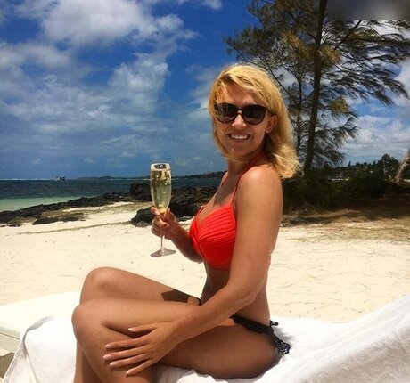 schwarzer dreier nur fans sexy xxx archiv