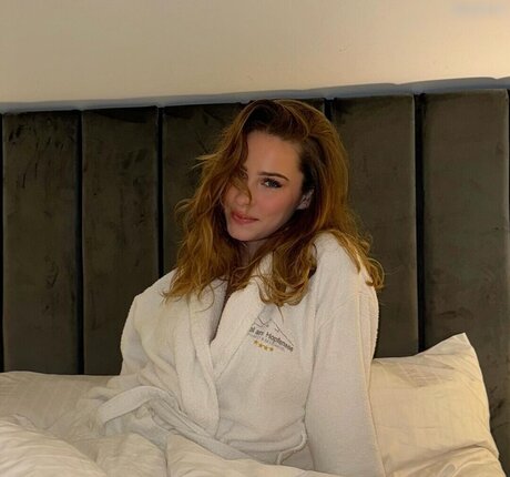 Kim Sara schauspielerin bild