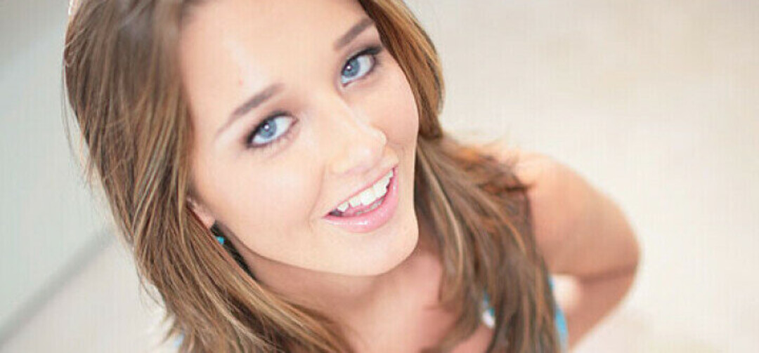 Amateur Allure model kunst galerien