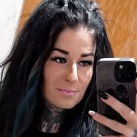 inked 93 schauspielerin porno galerie