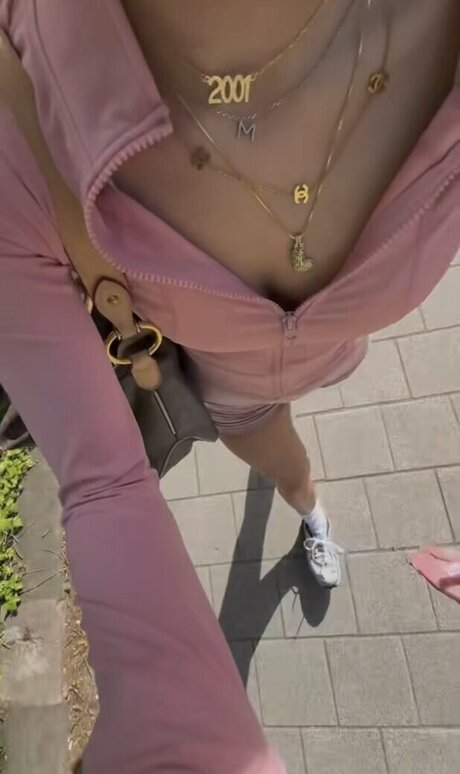 asiatische gilf-onlyfans porno nette bild