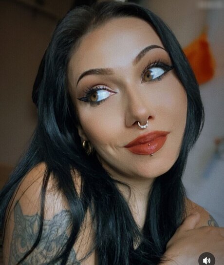 haarige oma onlyfans sexy exklusive bild