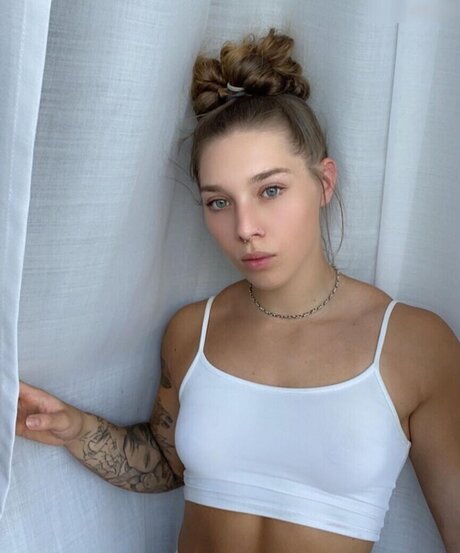 strandblondine onlyfans kunst freie foto