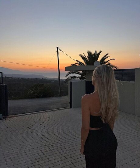 Melina msxou porno freie foto