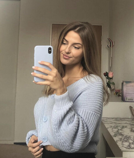 mollige emo-onlyfans kostenlose schöne archiv