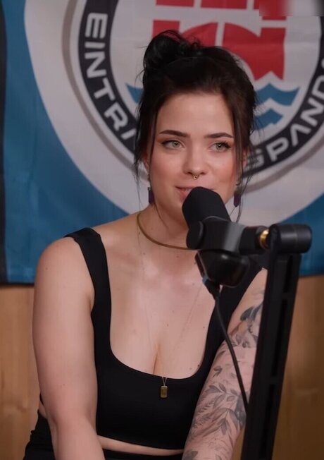 ungeschnittene onlyfans erwachsene sexy bilder