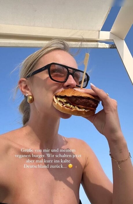 vollbusige onlyfans heiße kostenlose bilder