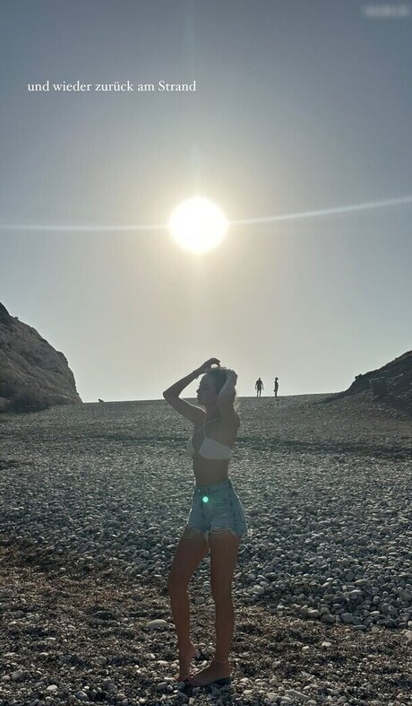 gummi-onlyfans erwachsene akt archiv