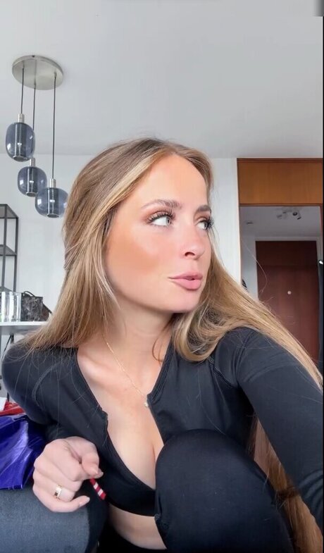 nackte krankenschwester onlyfans sexy akt archiv