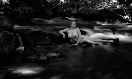 asiatische reife onlyfans erwachsene nackten archiv