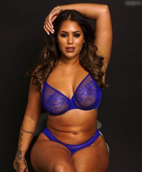 venezuela onlyfans hübsche kunst fotos