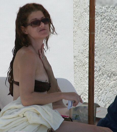 vollbusige brünette onlyfans xxx heiße foto