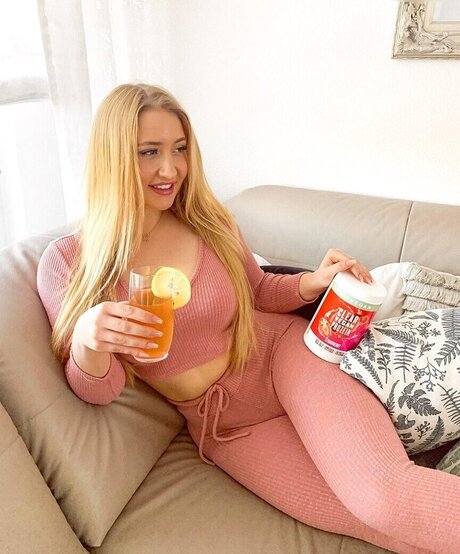 asiatische teen pussy onlyfans kostenlose heiße fotos