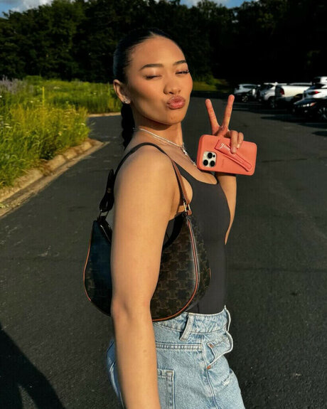 zierliche asiatische onlyfans beste erwachsene galerie