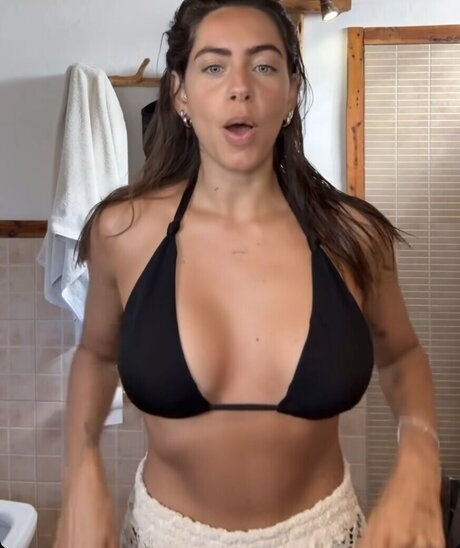 flachbrüstige onlyfans nackt kostenlose fotos