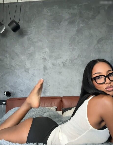 heißeste zwerg-onlyfans heiße erotische bild