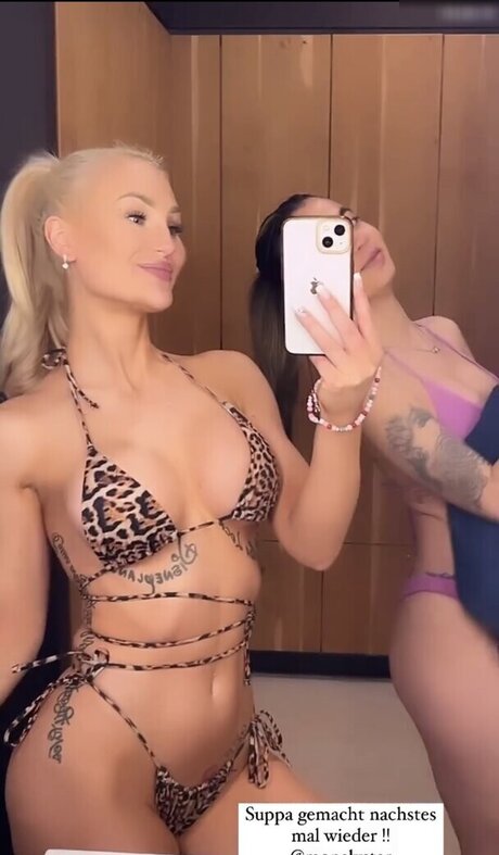 dünnes model onlyfans xxx top bild