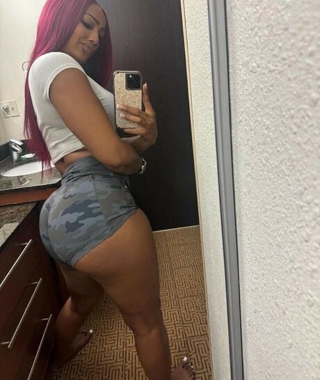 Jada Thorpe porno hübsche foto